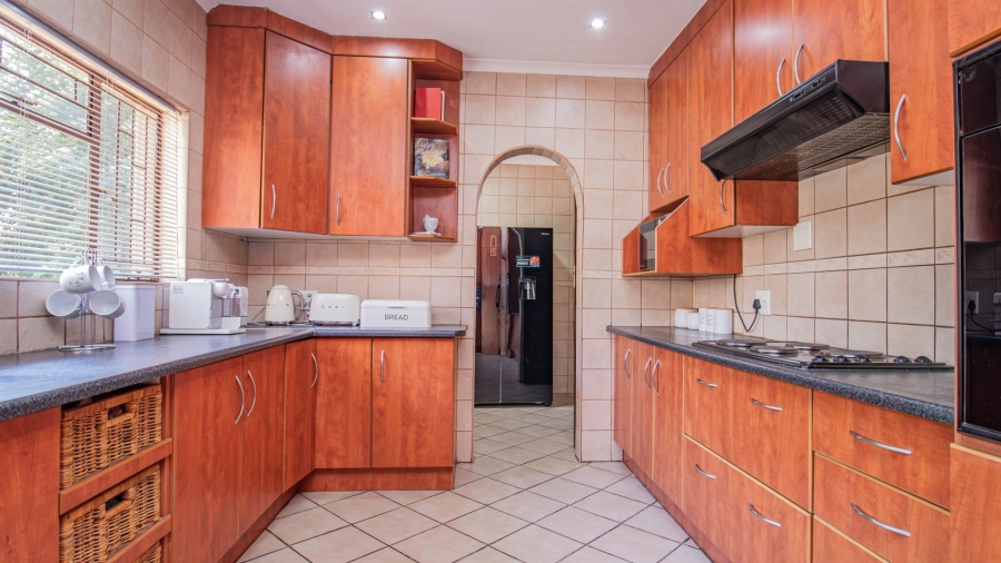 3 Bedroom Property for Sale in Safari Gardens North West